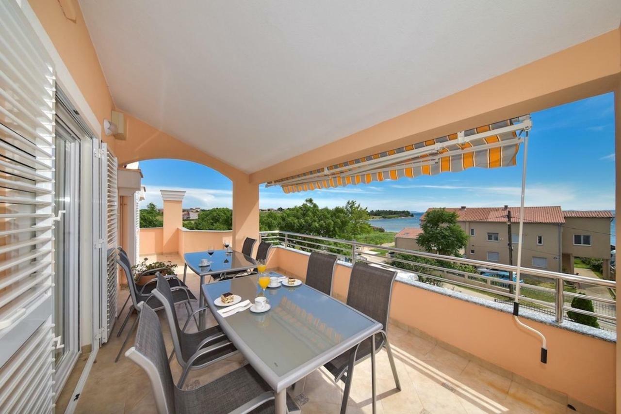 Apartments Medanic - Private Pool Privlaka  Exterior foto